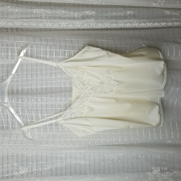 Vintage 50's 60's Cami Undershirt W/ Lace Trim and Lace Applique Detail